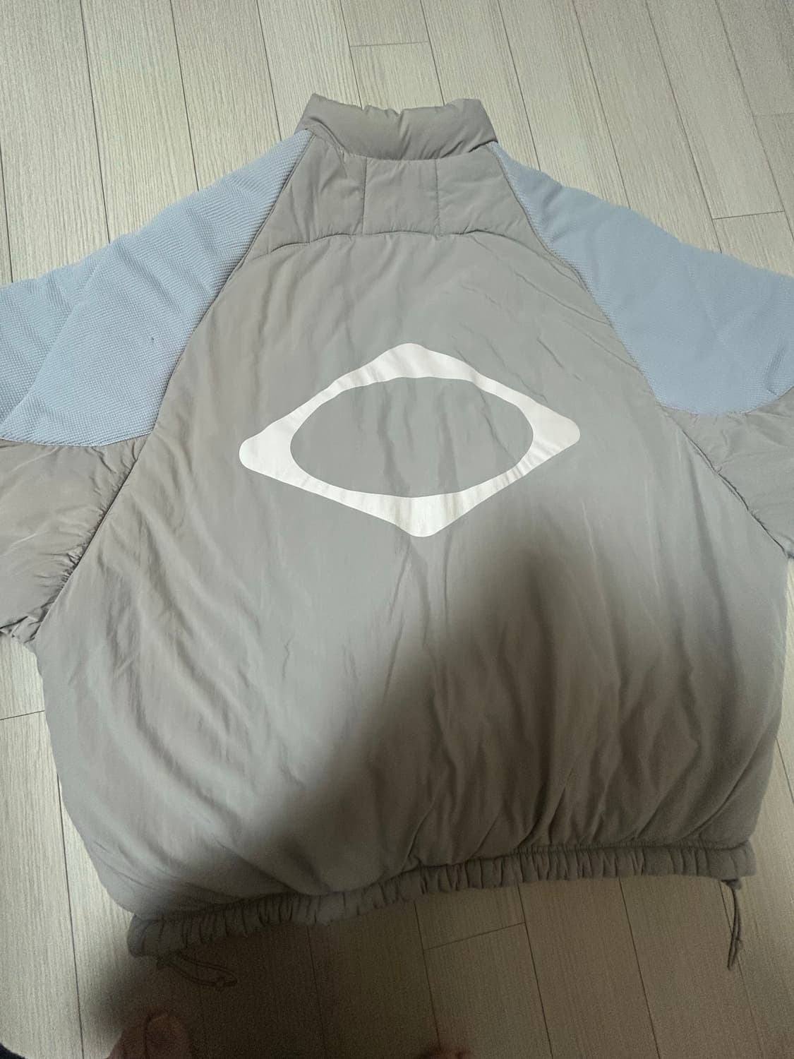 미스치프 롬버스 팀 다운 자켓 (베이지,L사이즈) 상품이미지2