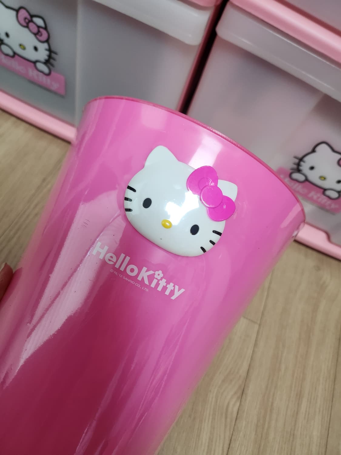 헬로키티 입체 얼굴 보관함 휴지통 상품이미지2