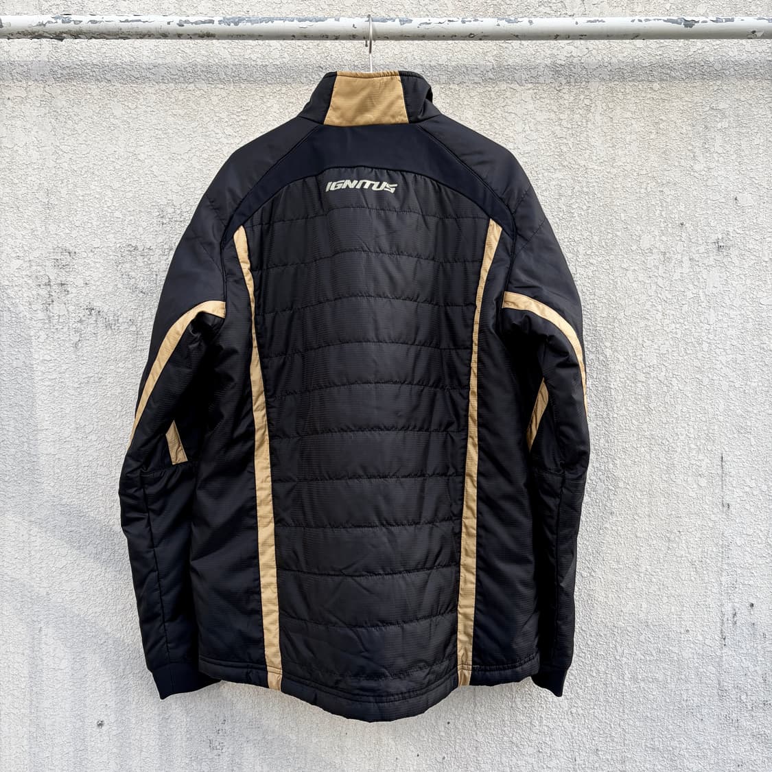 L)미즈노 경량패딩 반집업 웜업 상품이미지2