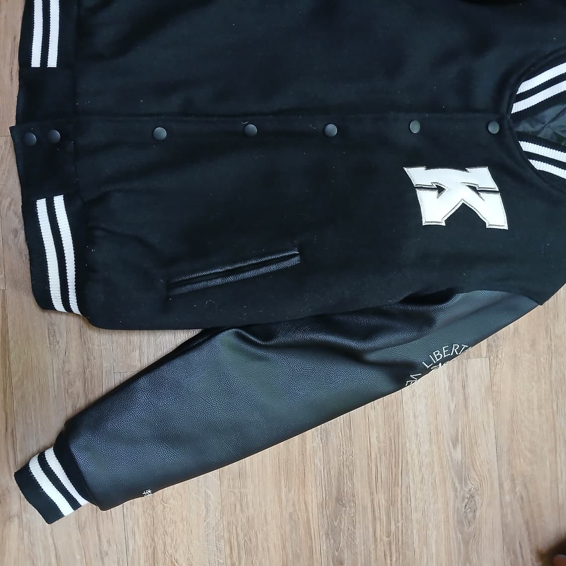 고려대학교 과잠 흑잠 바시티 점퍼 패딩 야구잠바 굿즈 상품이미지10