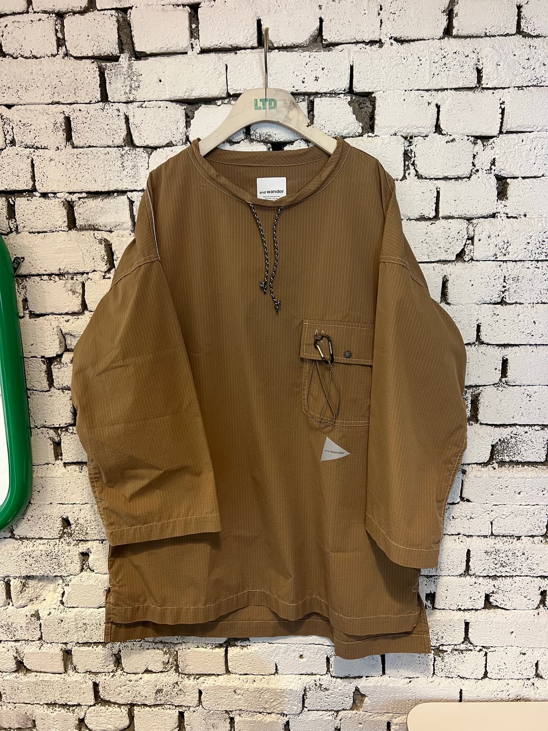 And wander 앤드원더 dry ripstop long fullove 상품이미지1