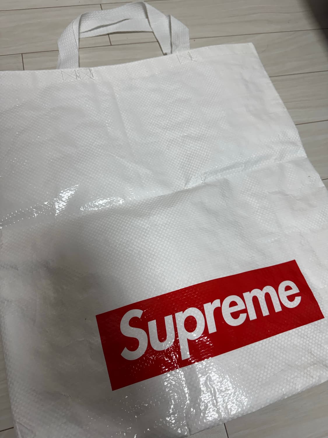 [L] 슈프림 라이트웨이트 나일론 바람막이 판매합니다 블랙 자켓 상품이미지5