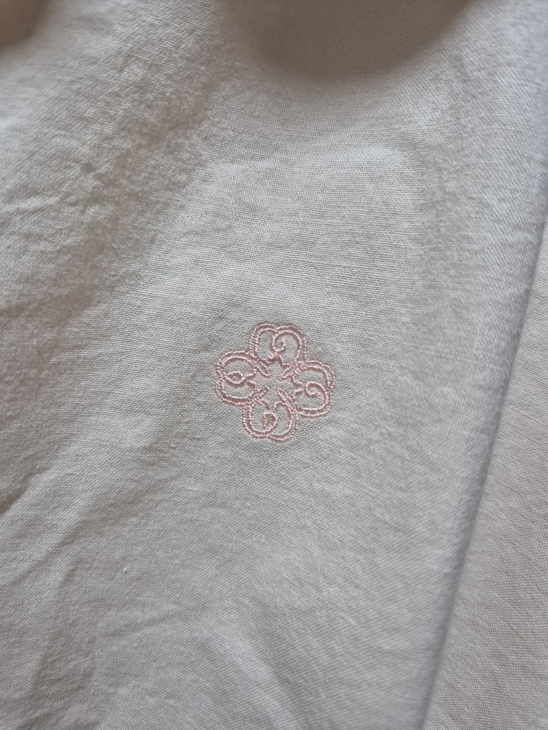 (세일)(새상품)마리끌레르 랩 블라우스 베이지 반팔 상품이미지2