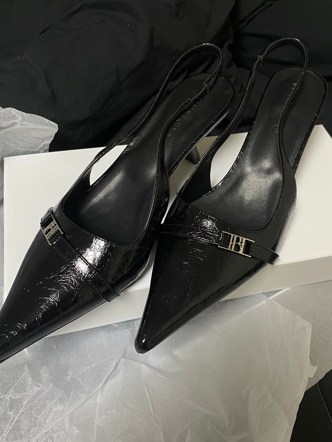 보헤미안서울 메탈라벨 슬링백 구두255 상품이미지2