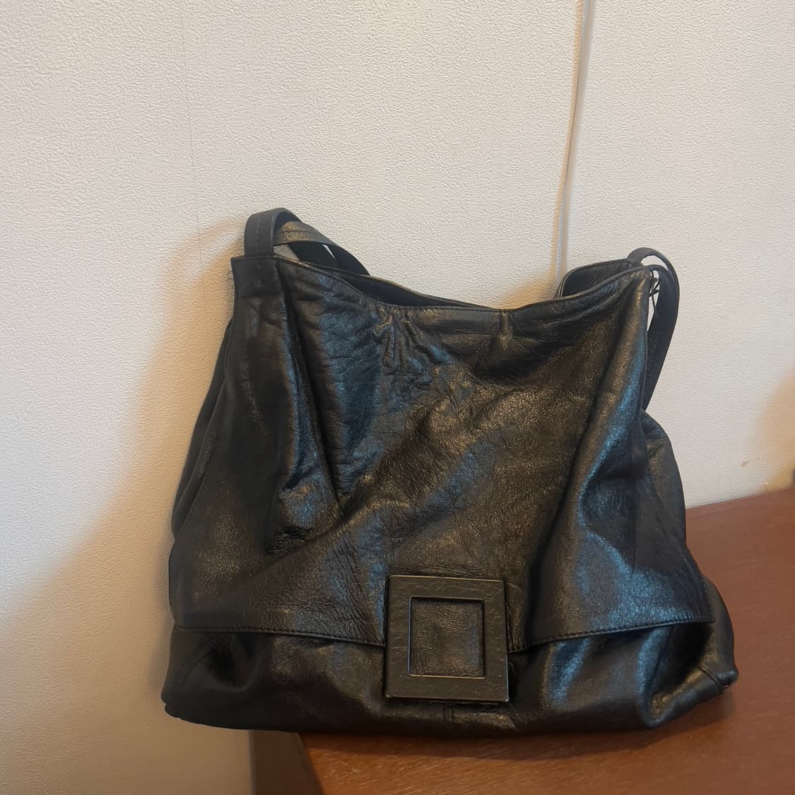 최저가) 새상품 루즈앤라운지 카프리 숄더백 L (정가 63만) 상품이미지2
