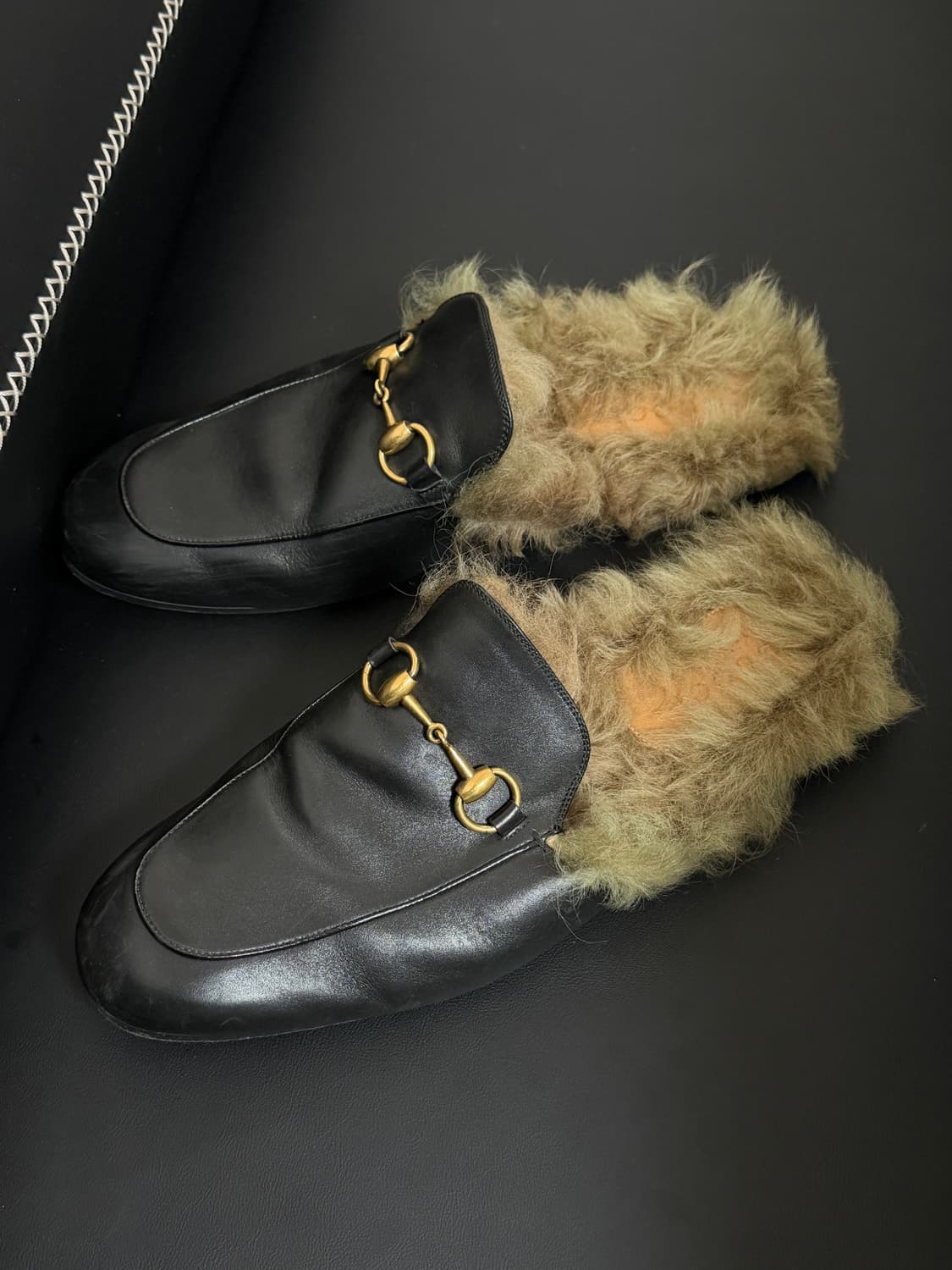 (에눌 가능)B급 - 260 구찌 프린스타운 털 슬리퍼 블랙 상품이미지1