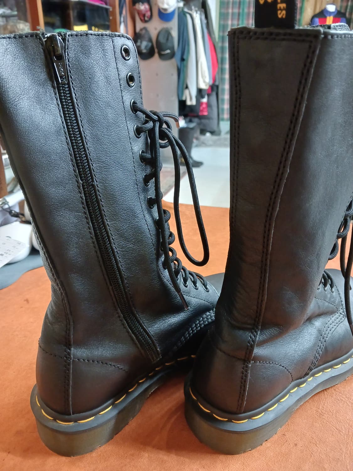 닥터마틴 1B99 버지니아 가죽부츠 상품이미지4