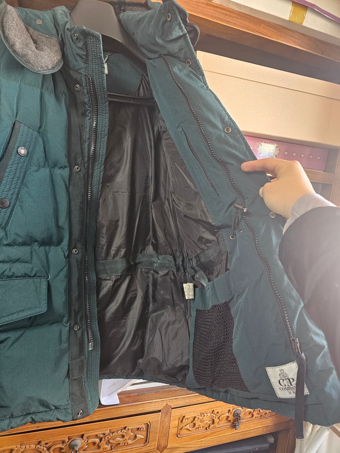 씨피 CP컴퍼니 다운 파카 패딩 팔아요 정품 상품이미지5