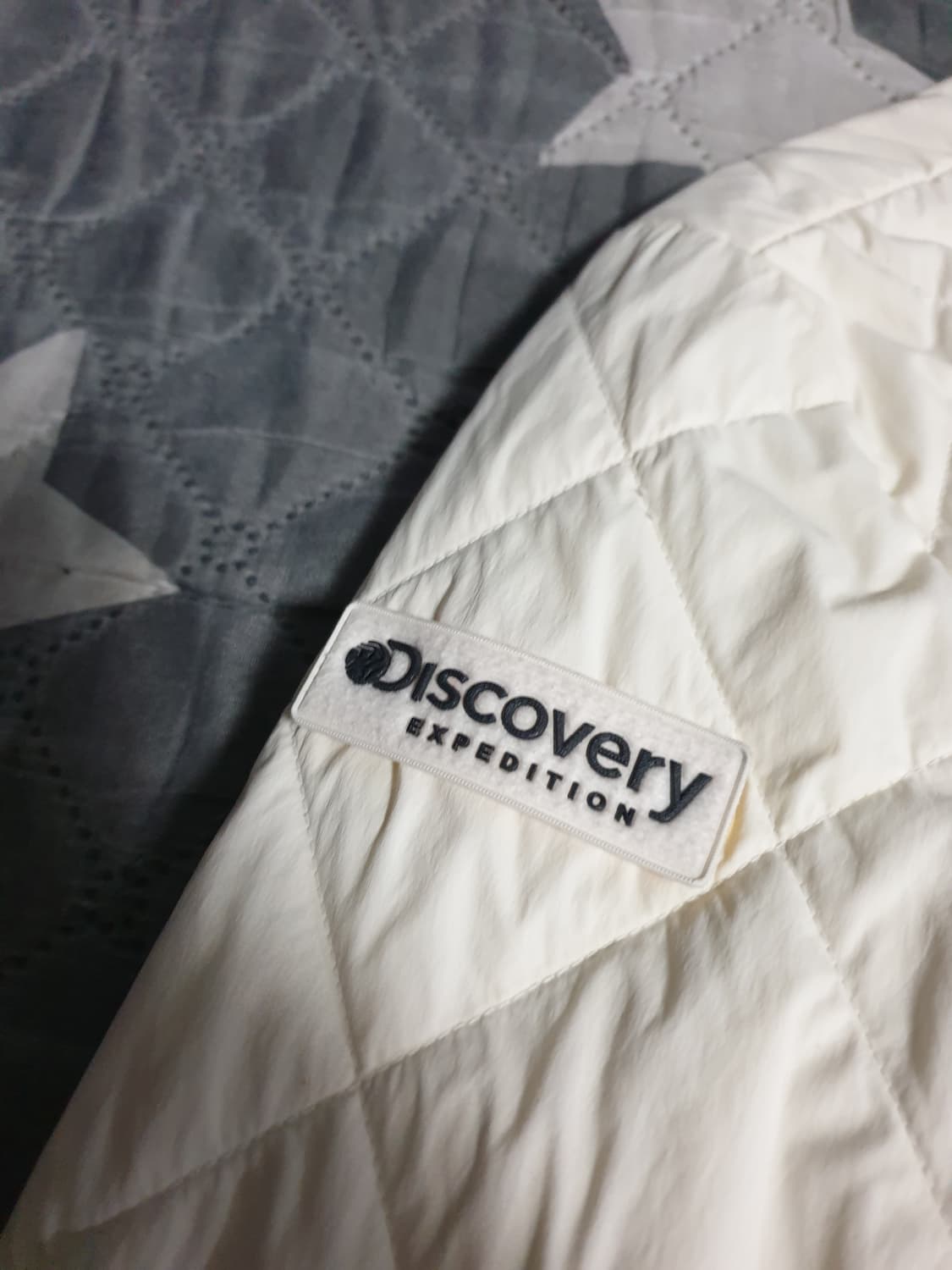 디스커버리 3M 신슐레이트 퀄팅 어깨와펜 다운자켓 (S) 상품이미지3