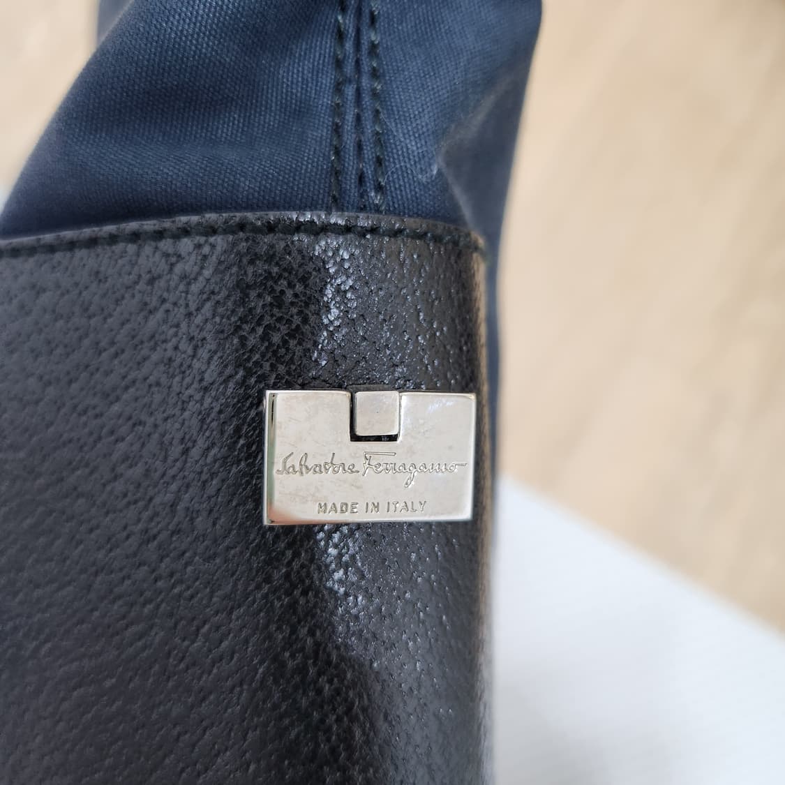 페라가모 숄더백 상품이미지3