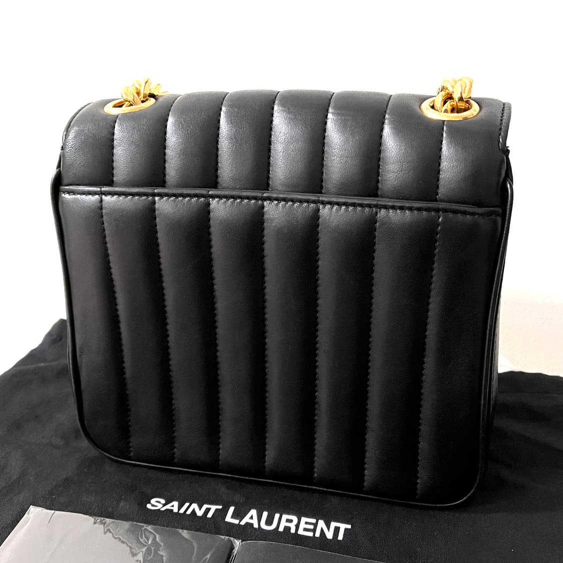 [A급/정품] 생로랑 비키 체인 크로스백 가방 블랙 상품이미지3