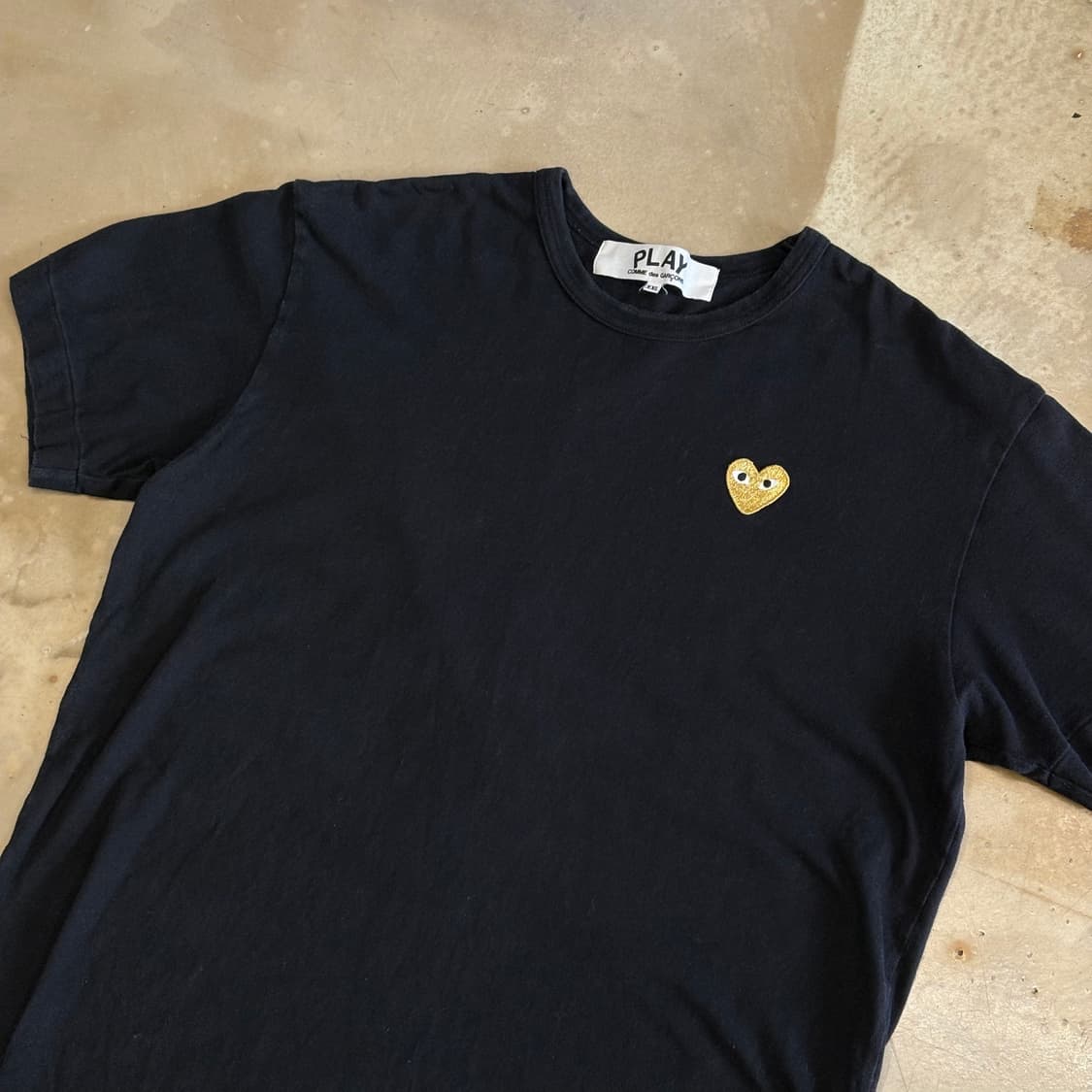 XXL 꼼데가르송 골드하트와펜 블랙 반팔 티셔츠 상품이미지1