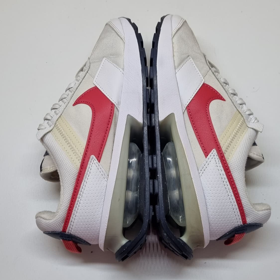 나이키 에어맥스 프리데이 여성운동화 235. 상품이미지5