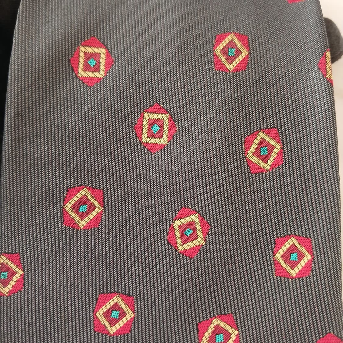 아쿠아스큐텀 실크 레드 다이아몬드 넥타이 9.8cm A등급 A18864
 상품이미지5