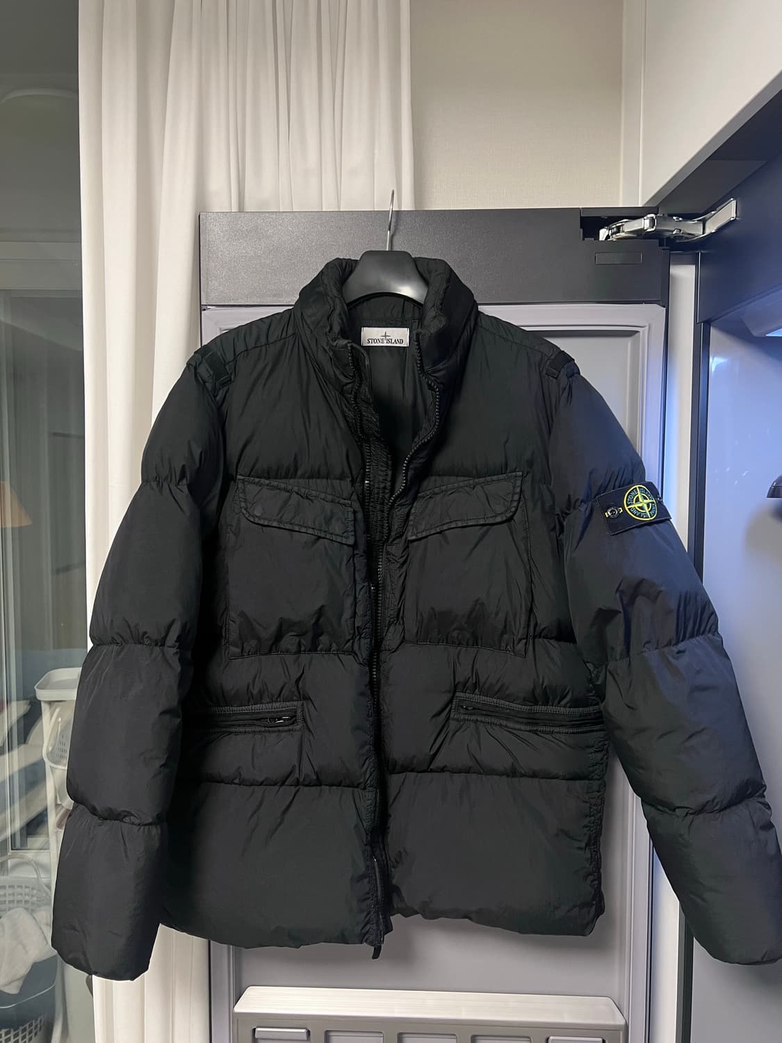 스톤아일랜드 22FW 크링클랩스 논후드 패딩 블랙 L 상품이미지1