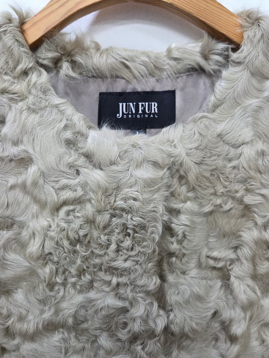 JUN FUR 천연퍼 베스트 Y2K 올드스쿨 연말모임룩 상품이미지2