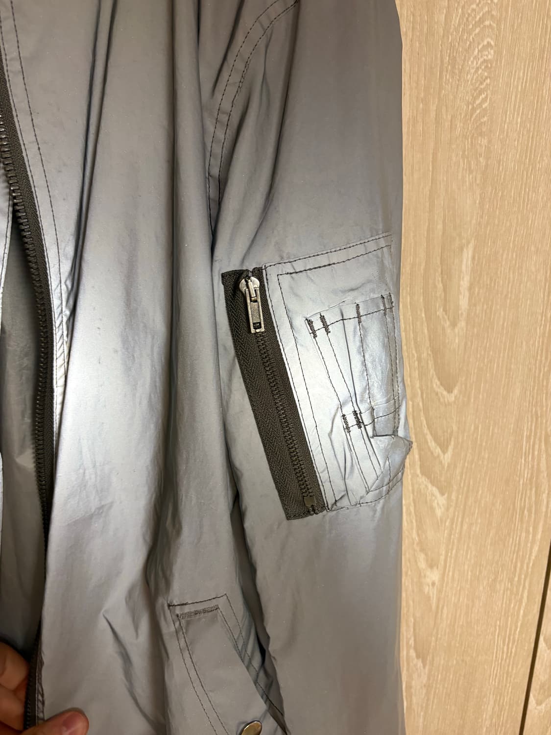 릭오웬스 리플렉트 실버 자켓 상품이미지3