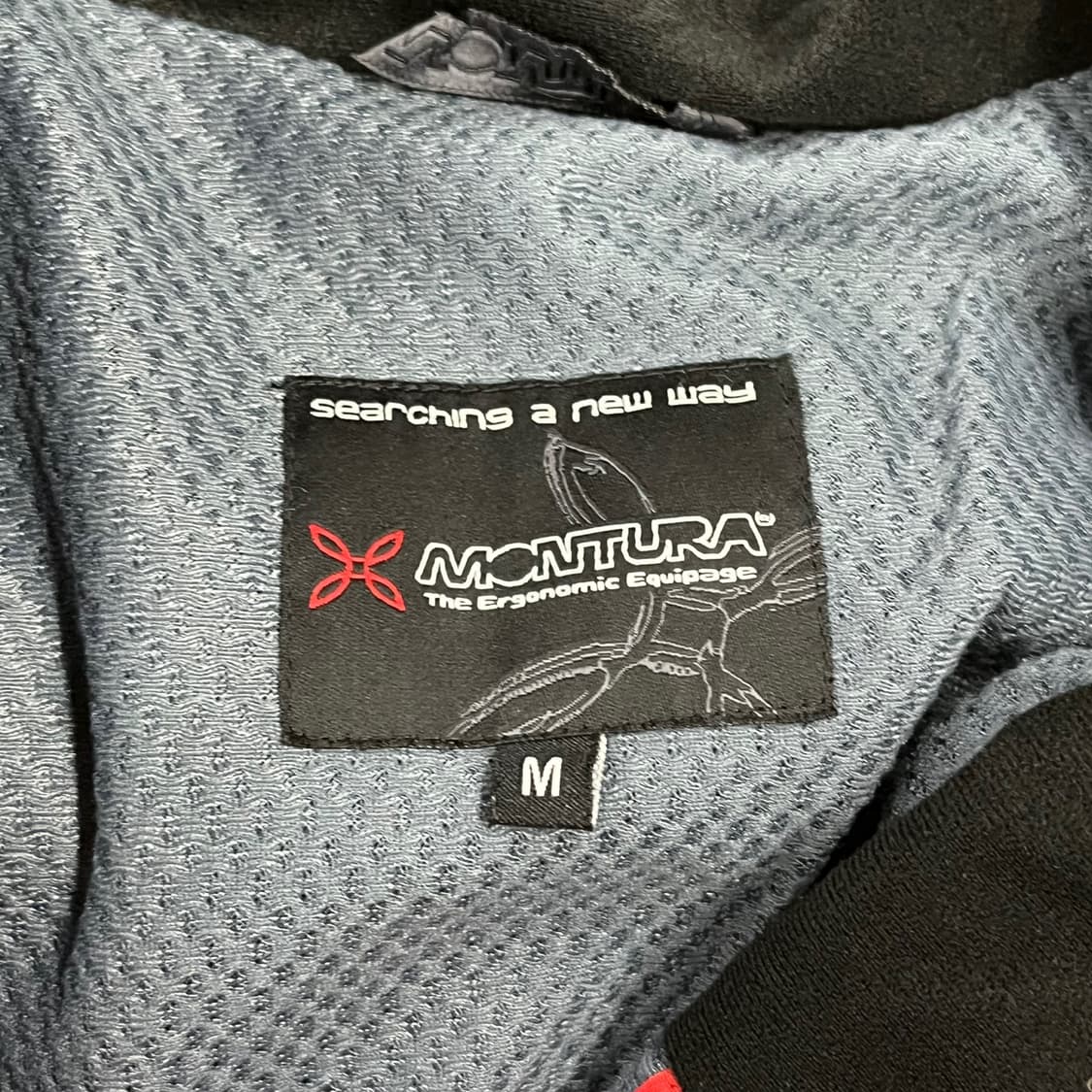 [정품/M] 몬츄라 바람막이 자켓 레드 블랙 b19 상품이미지5