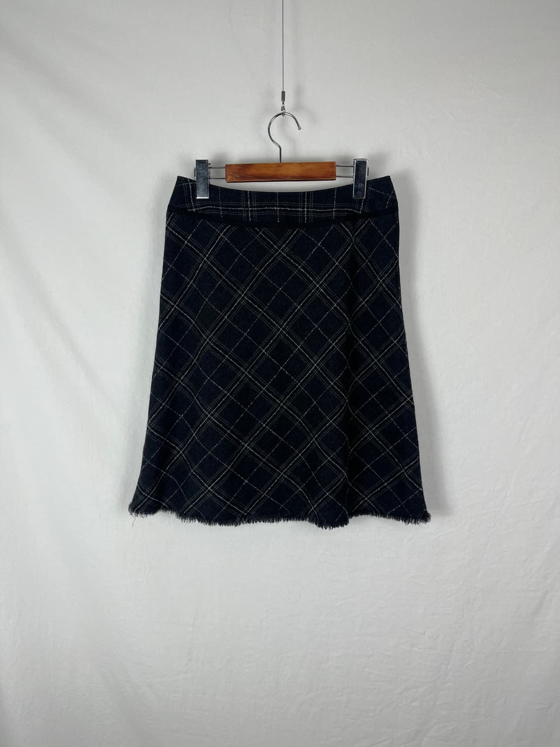 COMME CA ISM 체크패턴 디스디테일 미디스커트  상품이미지3