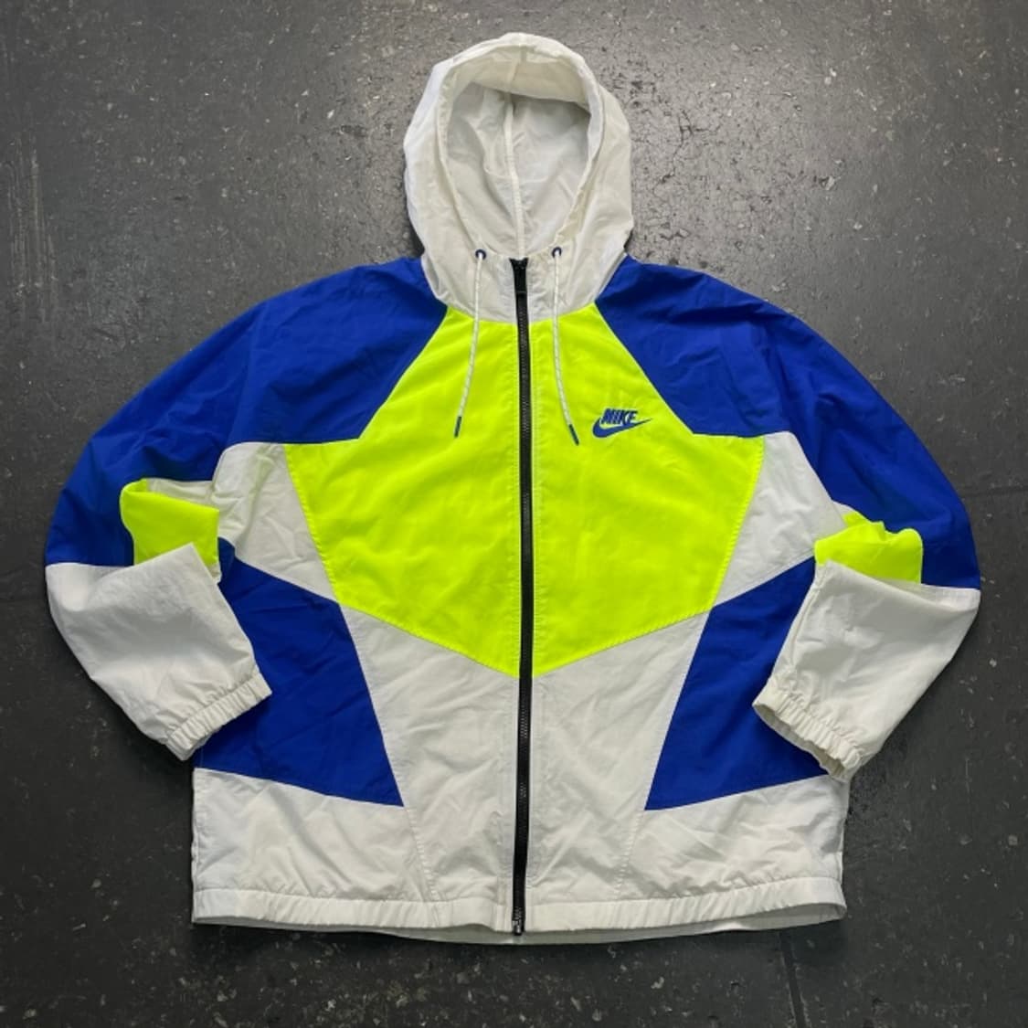 105 나이키 헤리티지 바람막이 상품이미지1