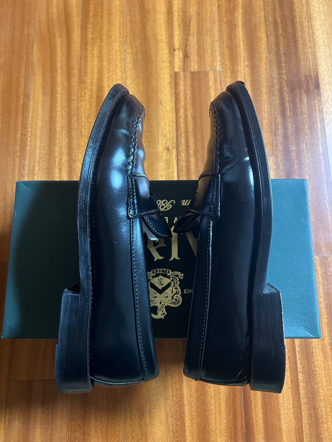 7.5D) 알든 코도반 블랙 로퍼 987 상품이미지4