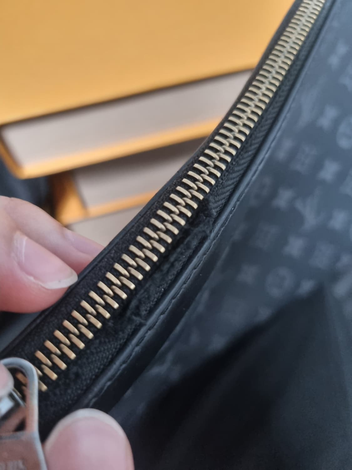 루이비통 이클립스 아폴로 클러치백 상품이미지5