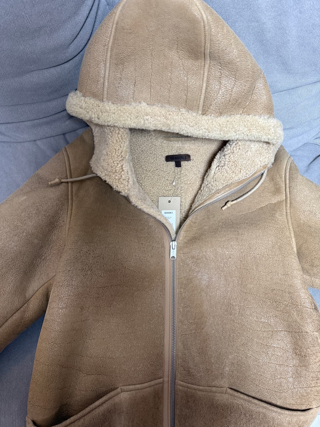 이지 시즌3 무스탕 내츄럴 베이지 S사이즈 상품이미지1