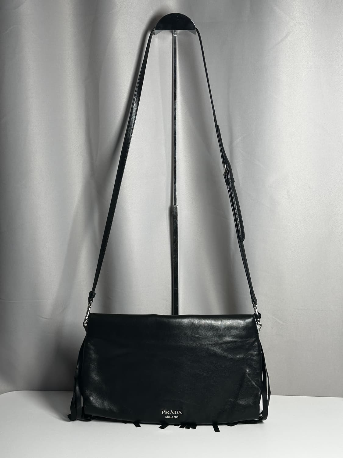 프라다 밀라노 프린지 숄더백 상품이미지6