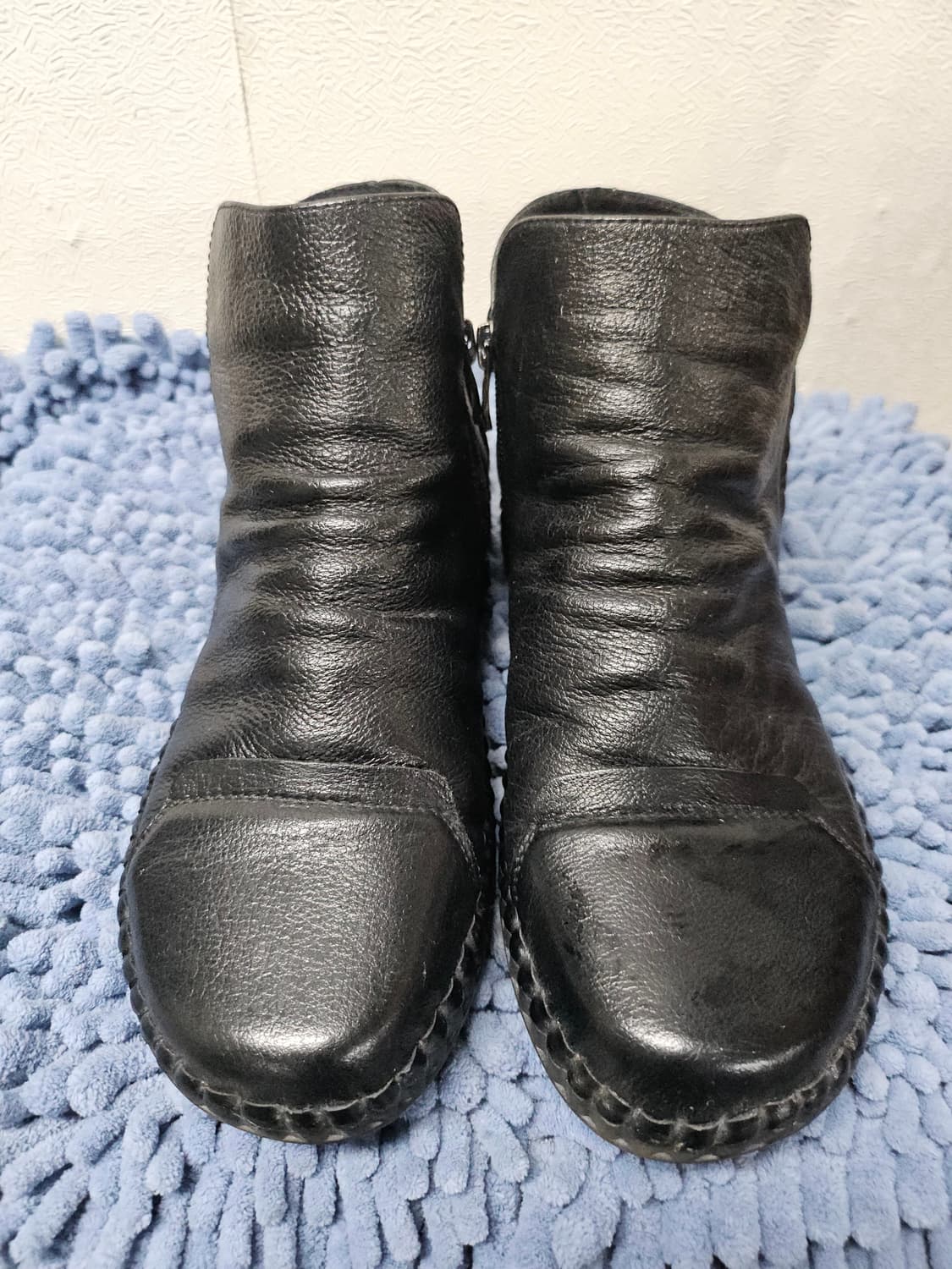 블랙 가죽 앵클 부츠 스타일 여성화  235 상품이미지4