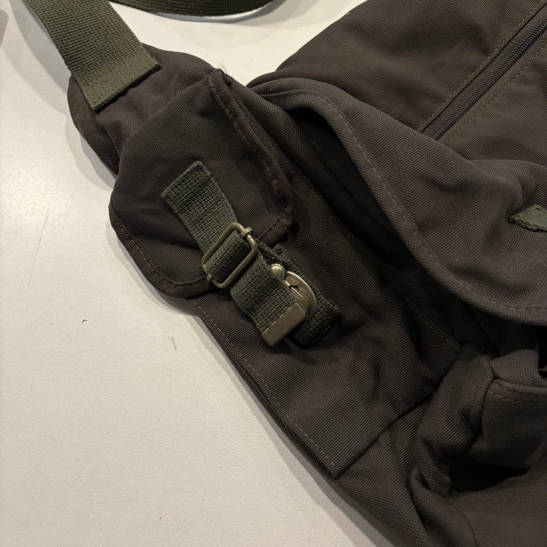 컬럼비아 브라운 메신저백 크로스백 상품이미지4