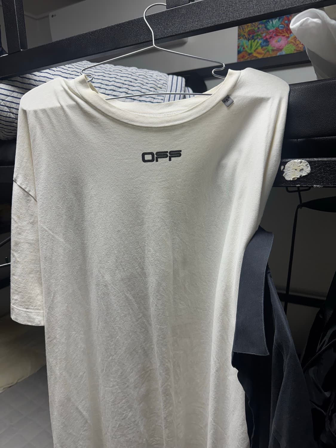 오프화이트 반팔 판매 합니다~ 상품이미지1