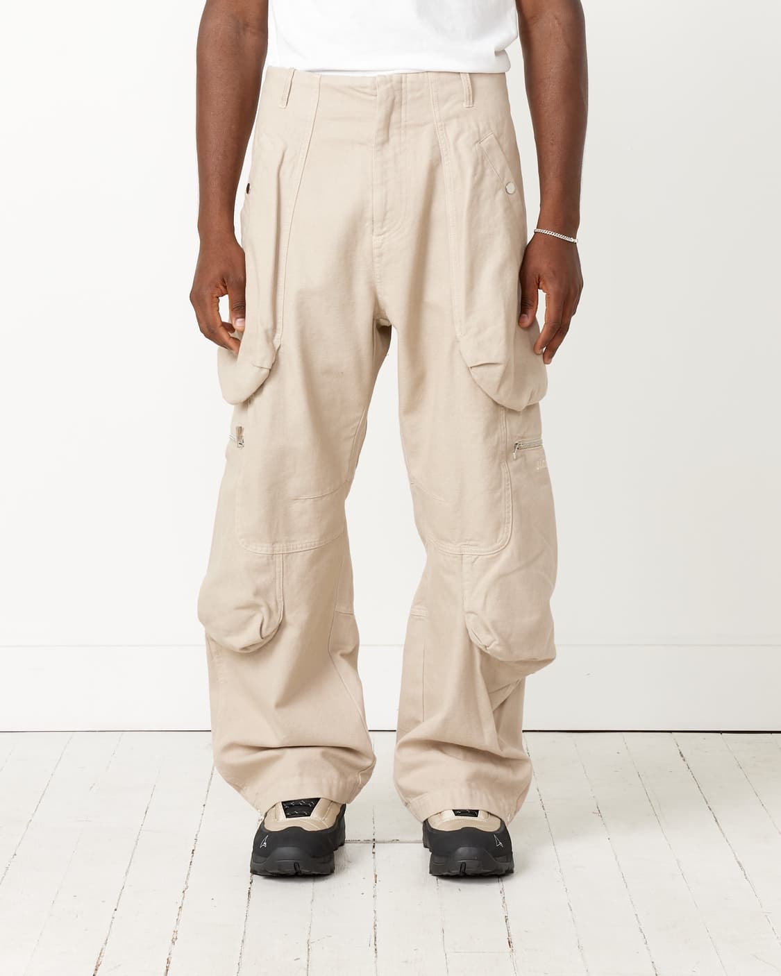 자크뮈스 크로아상 카고 팬츠 상품이미지1