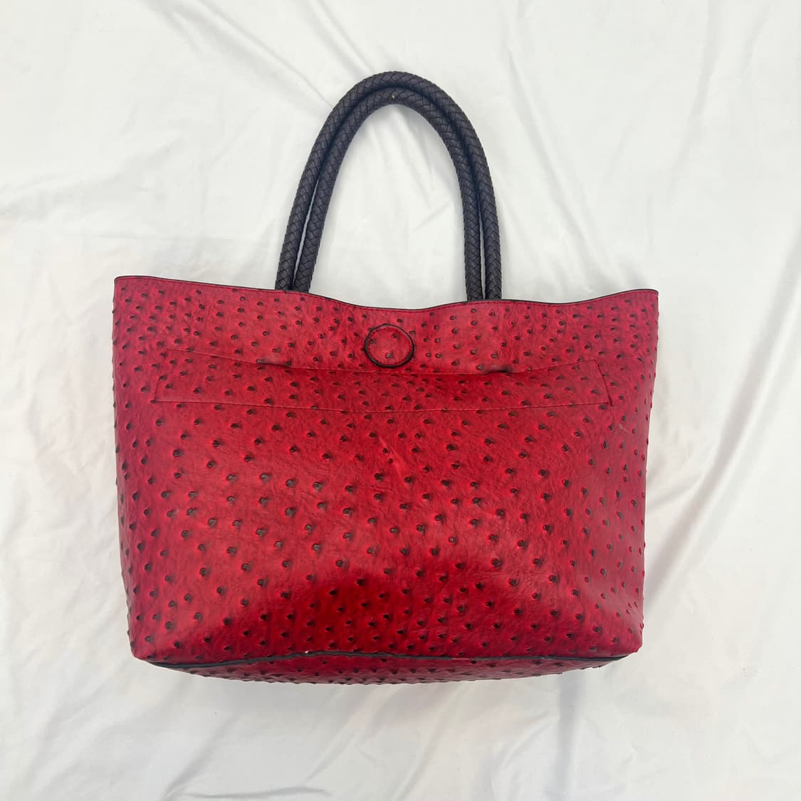 A red ostrich leather tote bag 상품이미지1