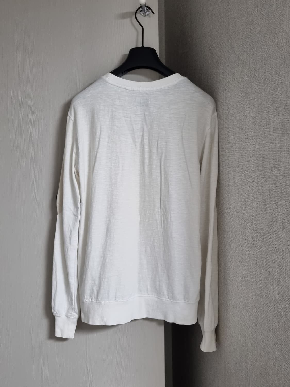 cp컴퍼니 렌즈 맨투맨 상품이미지2