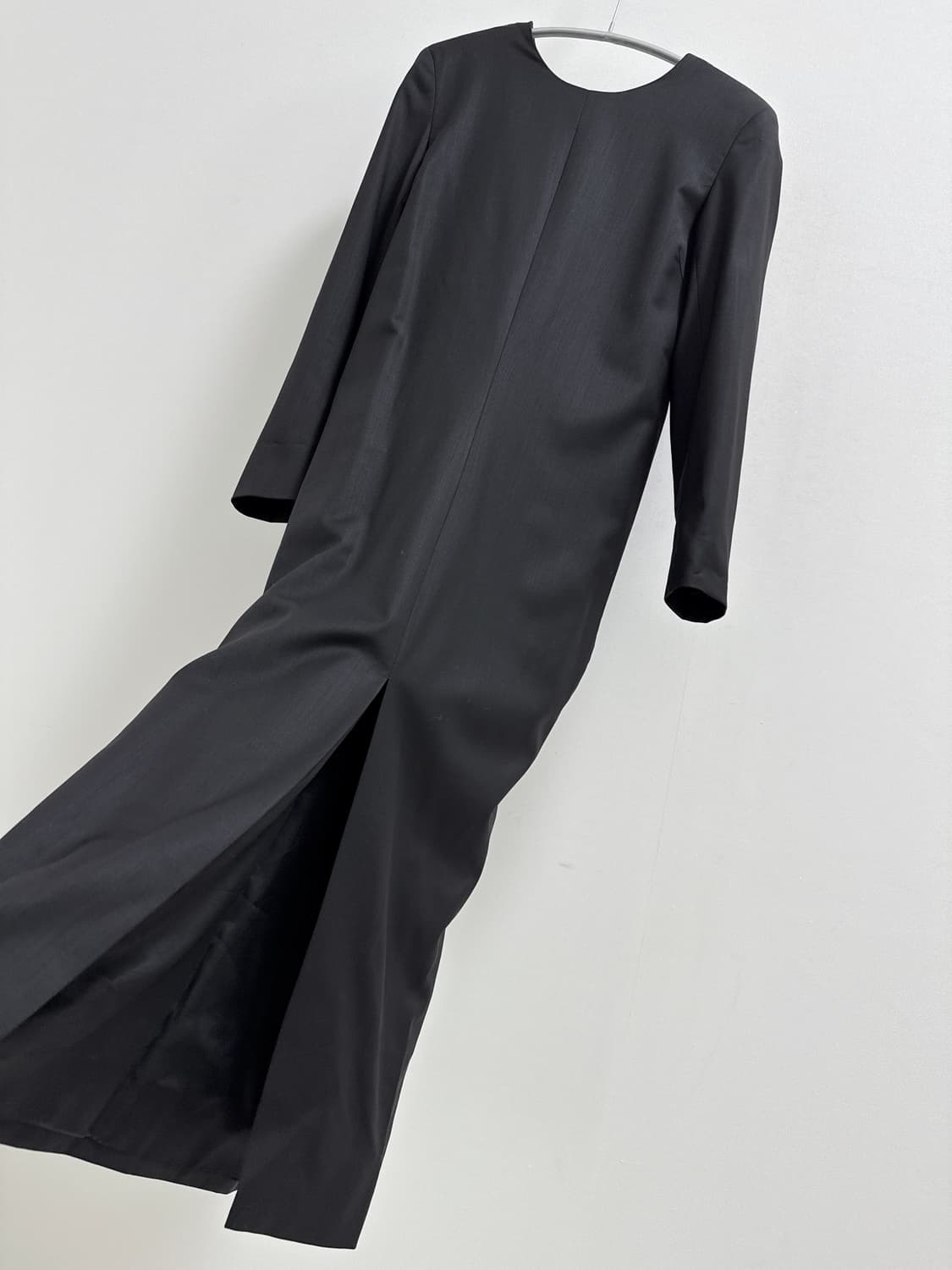 코스 백 드레이프 블랙 원피스 상품이미지6