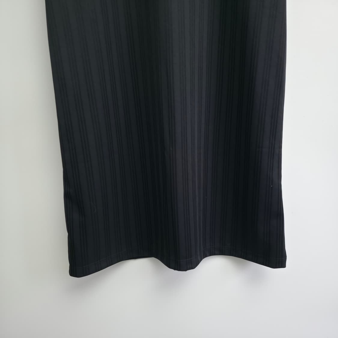 [L] 아디다스 W 아디컬러 풋볼 자카드 브이넥 드레스 상품이미지3