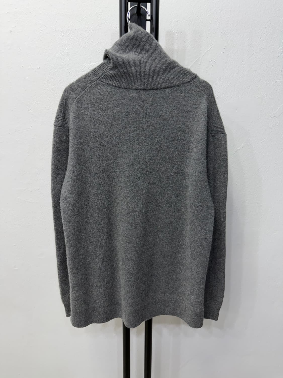 정품) 아떼바네사브루노 터틀넥 캐시미어100 니트 스웨터 S 상품이미지4
