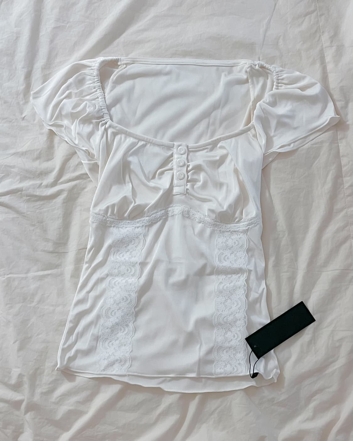 쓰리타임즈 줄리아 탑 화이트 상품이미지4