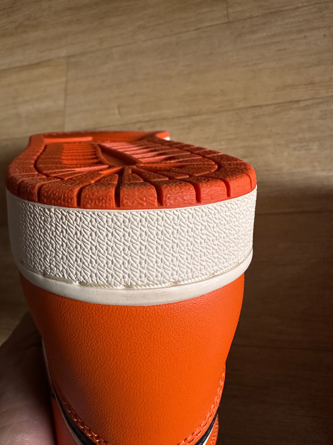 에어조던1 레트로 하이 오지  상품이미지3