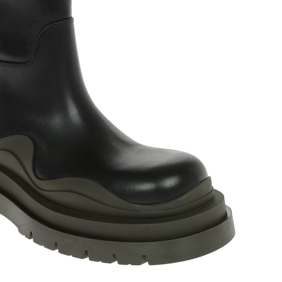 새상품 보테가 베네타 타이어 부츠 하이 레더 부츠 36+ / 38 사이즈 상품이미지3