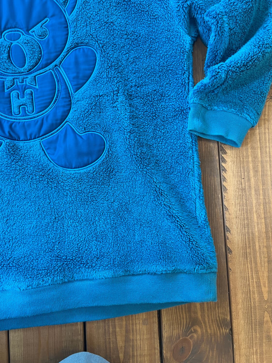 히스테릭 글래머 퍽베어 틸 컬러 퍼 맨투맨 상품이미지8