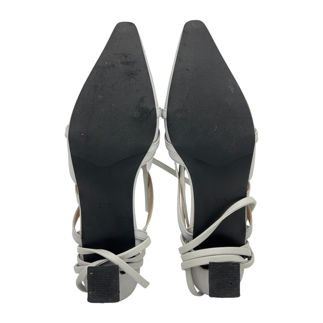 225 W 마뗑킴 스틸레토 스트랩 힐 라이트 그레이 상품이미지5