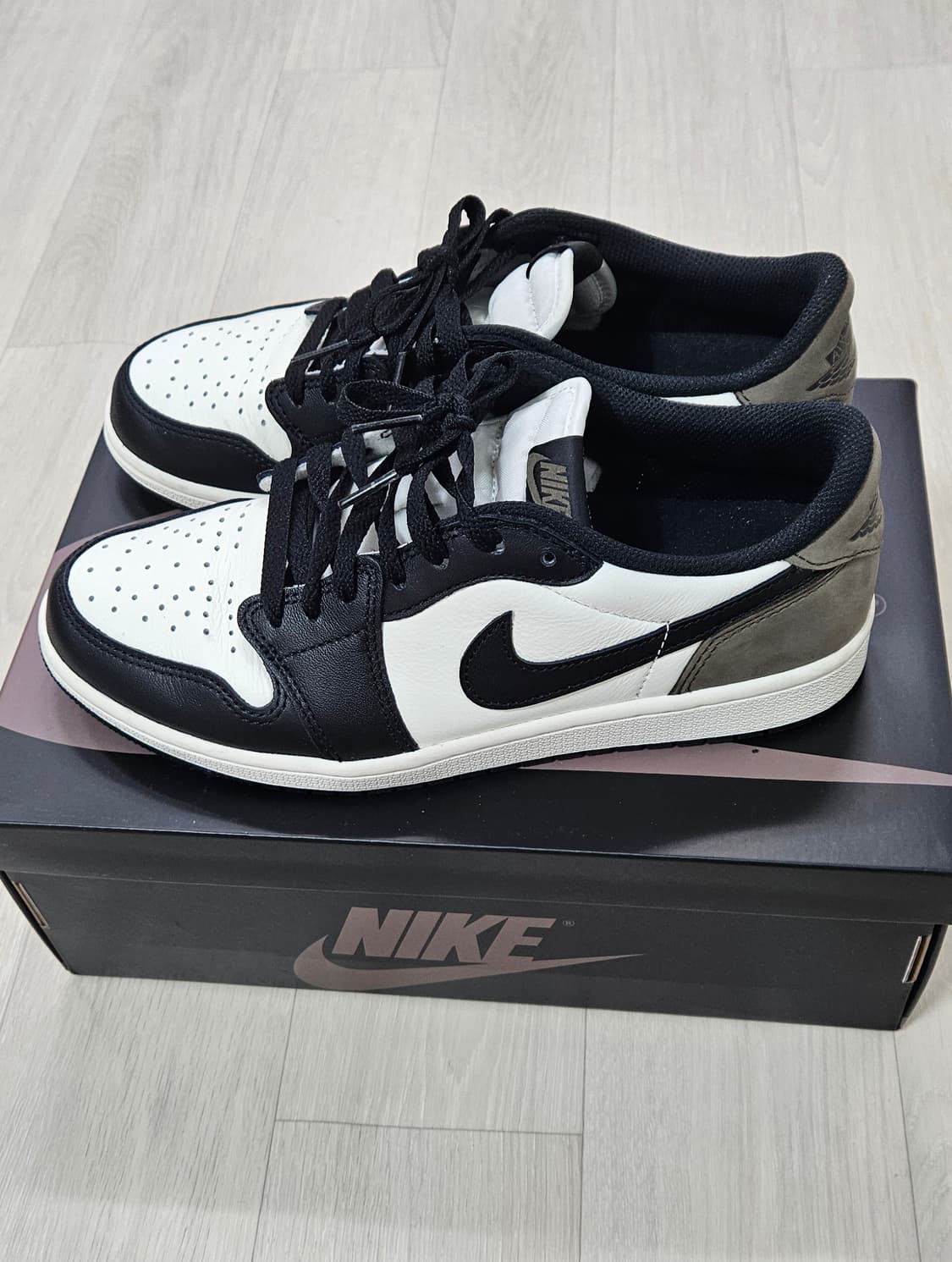 나이키 조던 로우 og 모카 260사이즈 상품이미지4