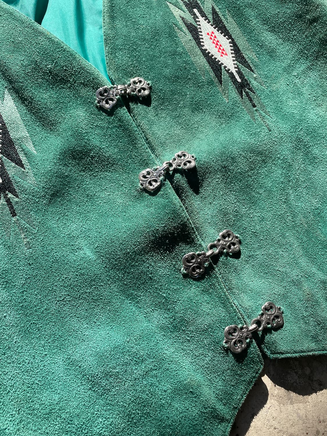 Vintage Aztec pattern suede green vest 상품이미지5
