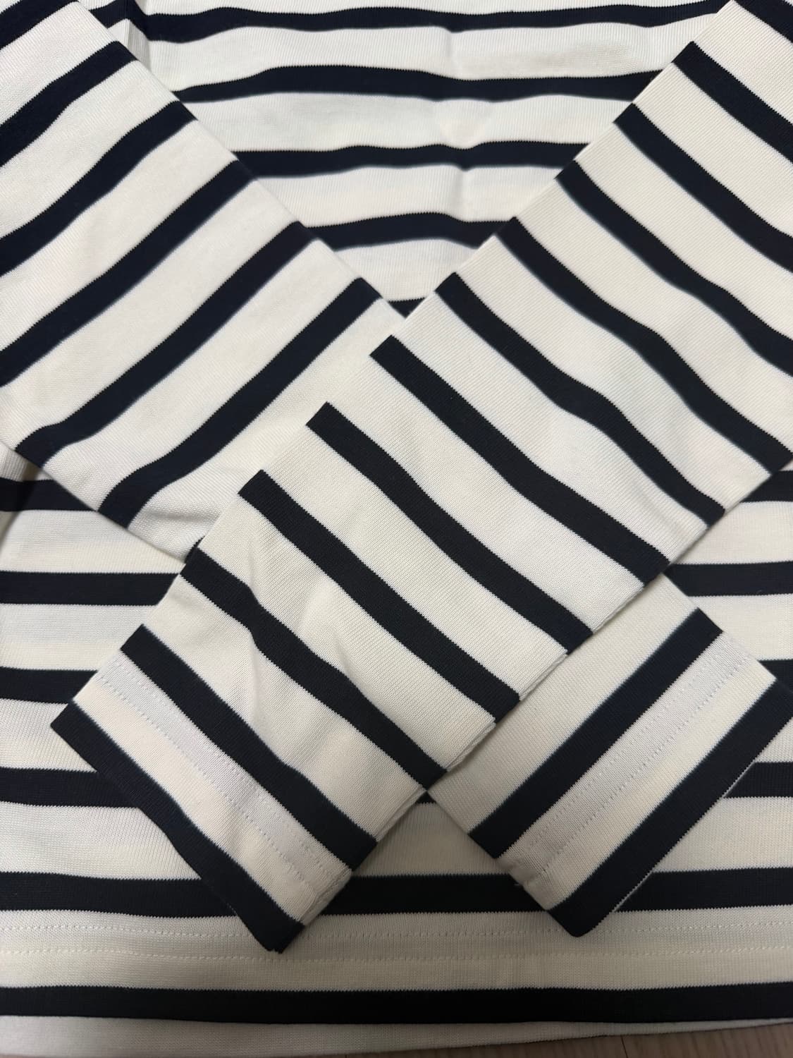 코스 롱슬리브 xs 상품이미지5