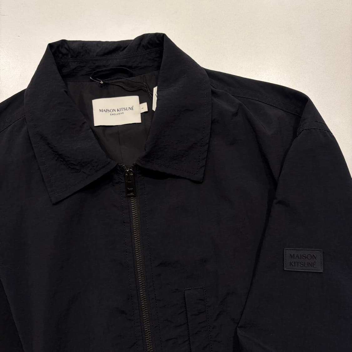 [L] 22FW 메종키츠네 익스클루시브 나일론 투웨이 자켓 블랙 D289 상품이미지3