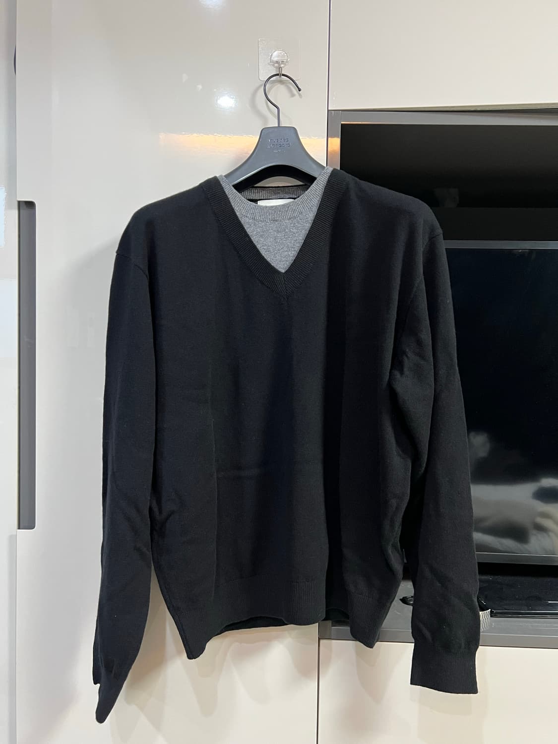 TNGT 레이어드 브이넥 니트 105사이즈 상품이미지1