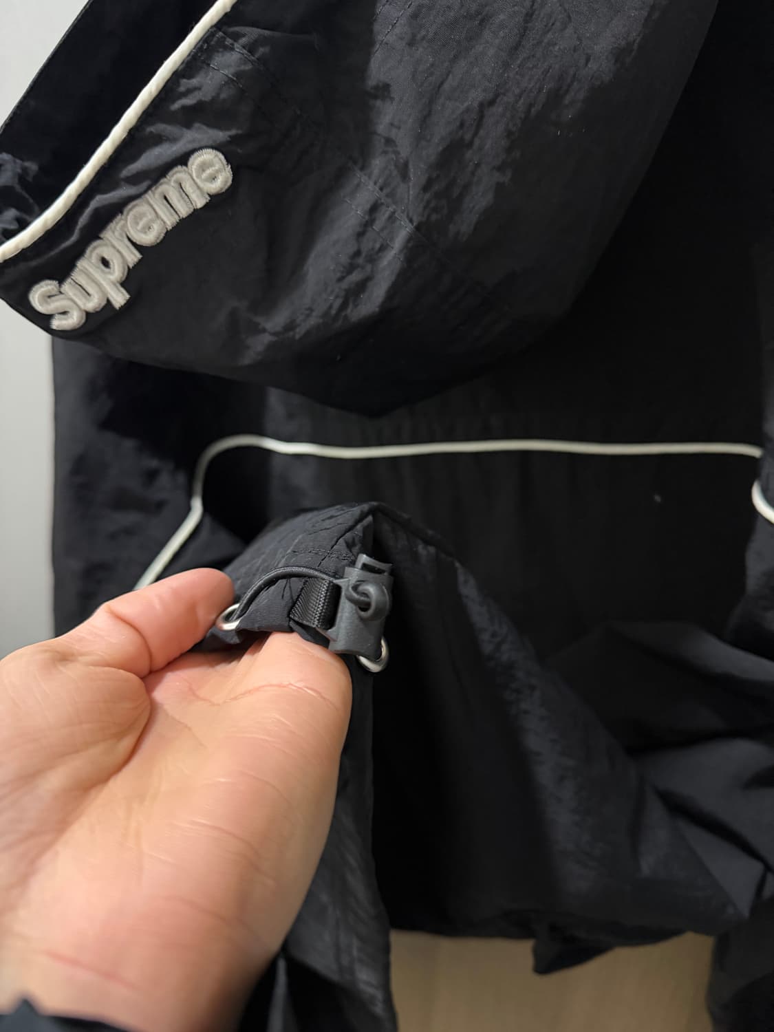 슈프림 [새상품급.정품] 바람막이 (70만) 박스로고 아노락 하프집업 L 상품이미지8