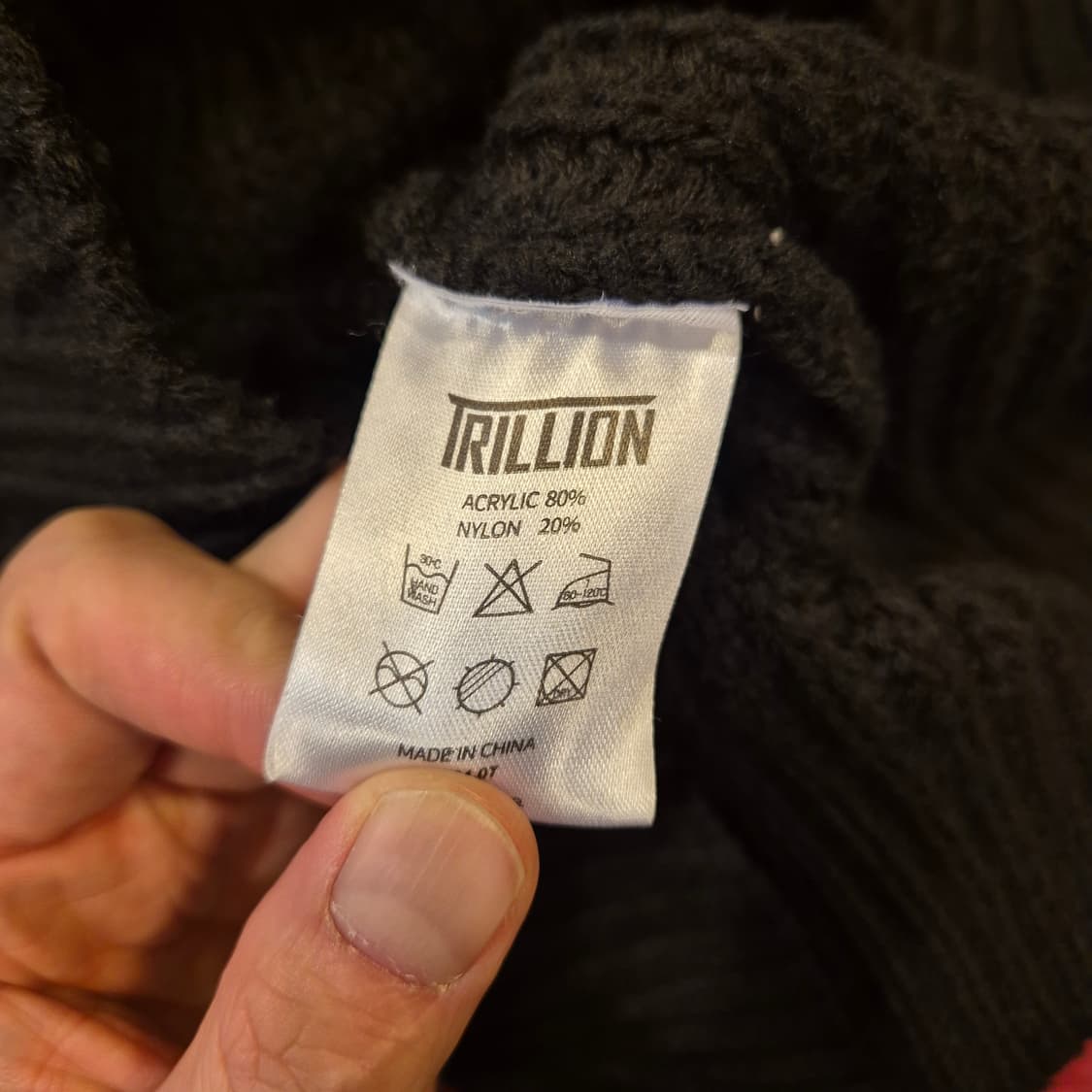 FREE 블랙 하프집업 니트 상품이미지4