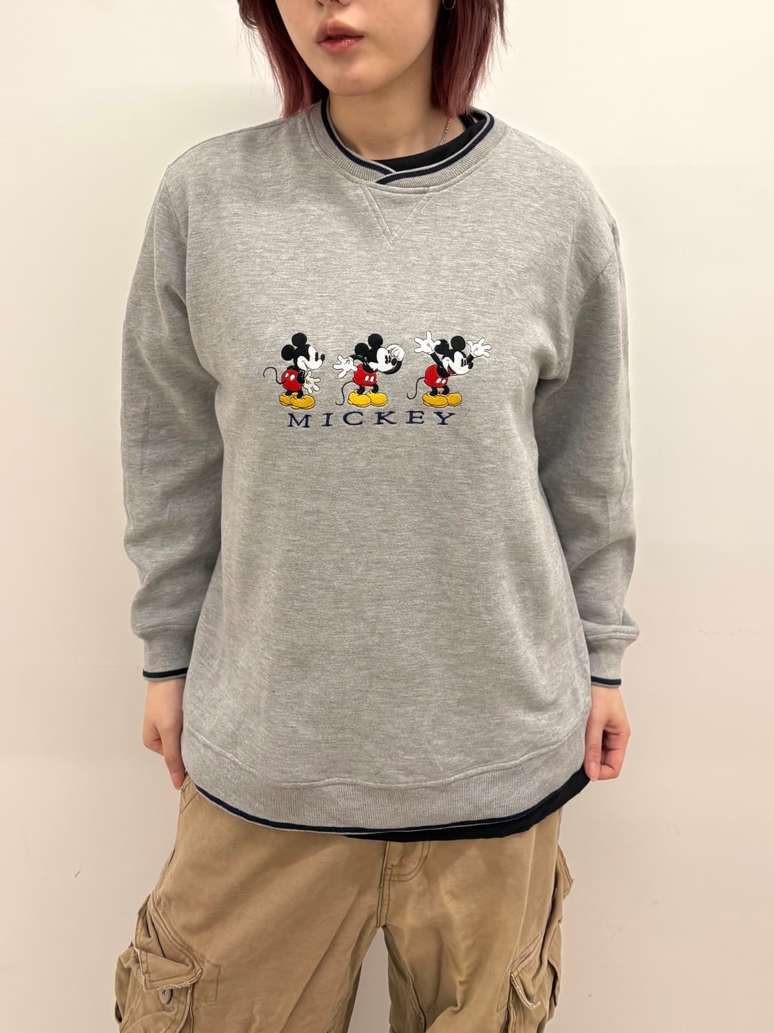 Disney미키 자수 맨투맨 상품이미지1